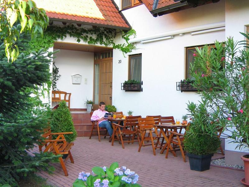 Hotel Waldhaus Hügelsheim Exterior foto